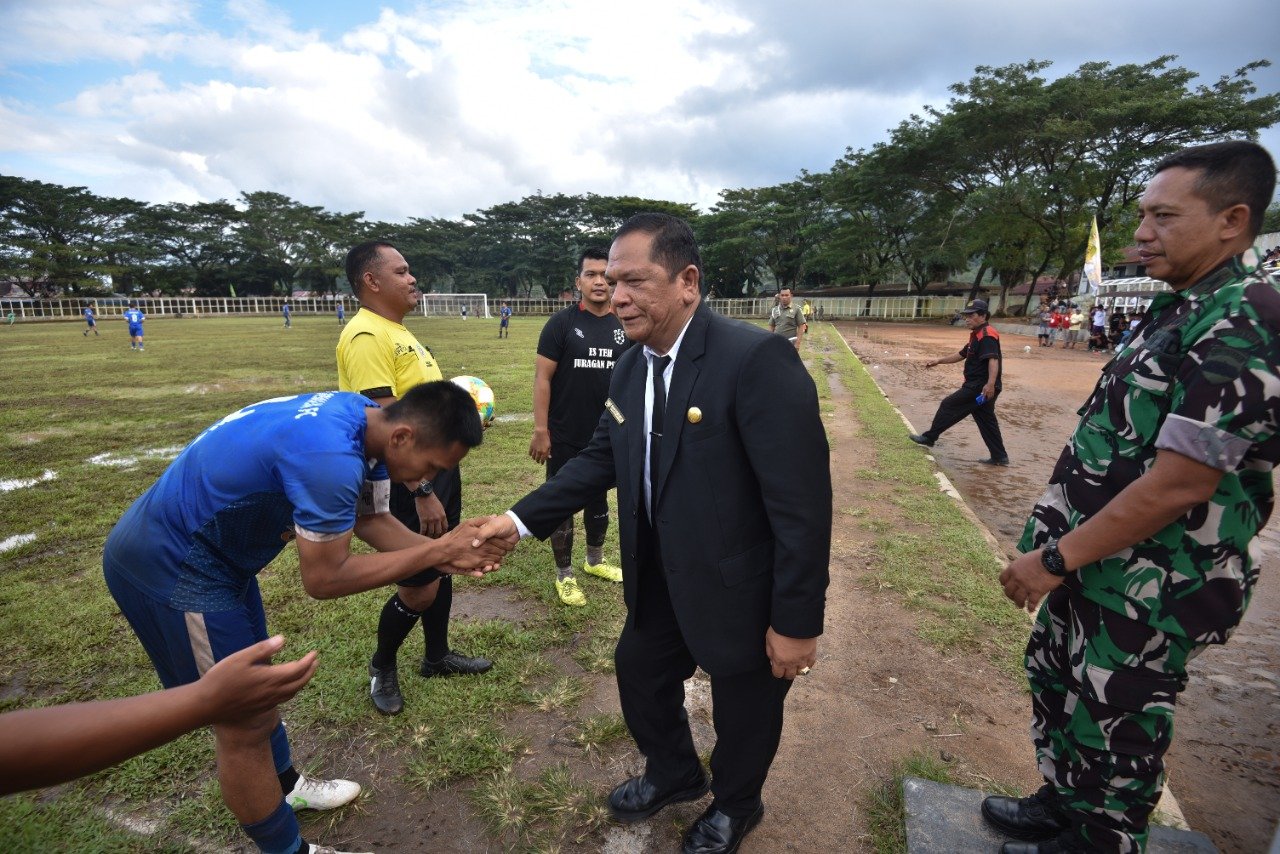Turnamen Sepak Bola Walikota Cup 2022 Resmi Bergulir Diikuti 33 Tim