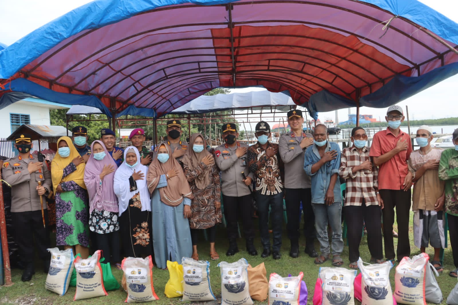 Polda Sumut Salurkan 10.000 Paket Bansos Kepada Masyarakat Kurang Mampu