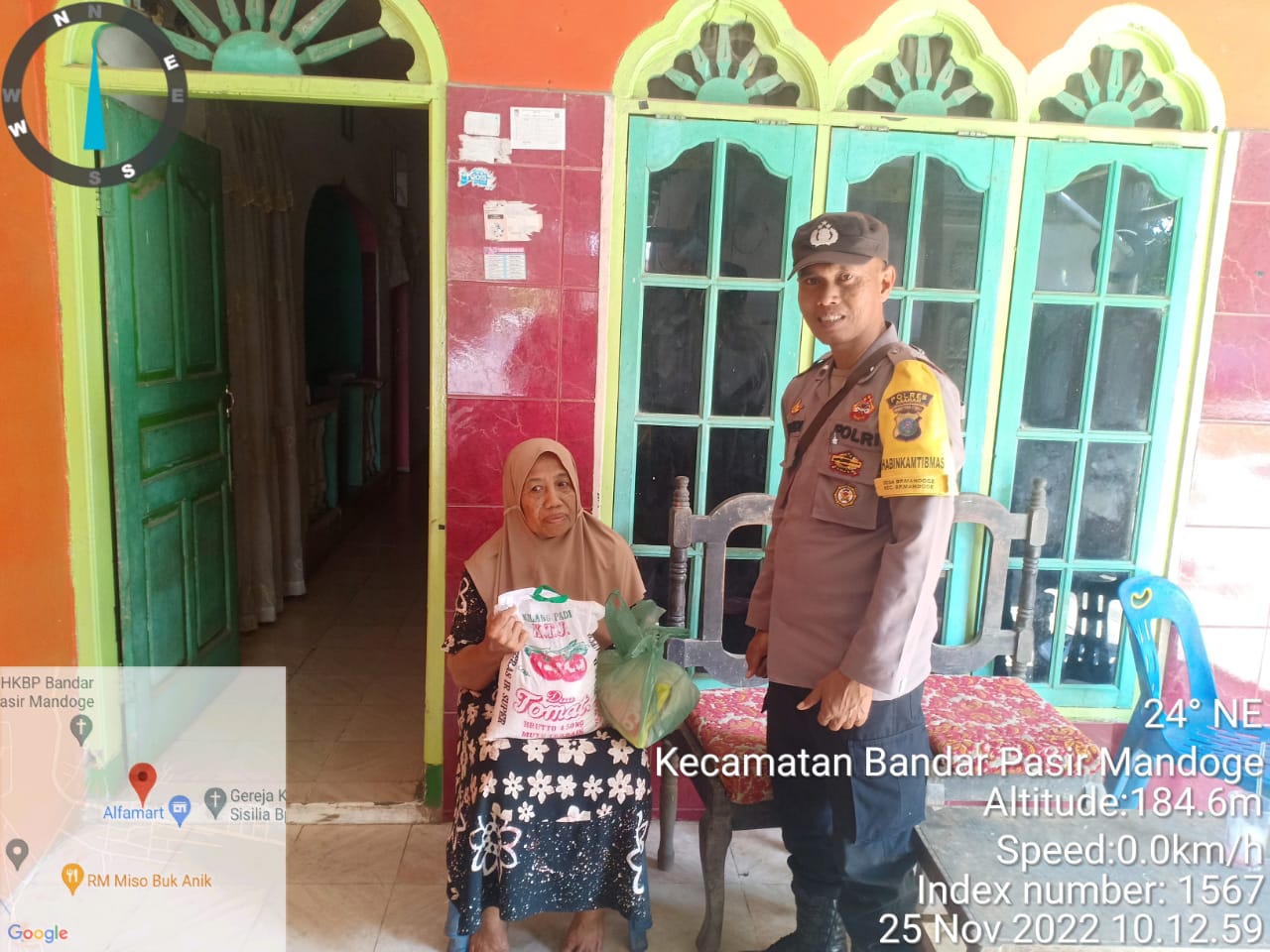 Program Quick Wins Polri Presisi, Polsek Bandar Pasir Mandoge Berikan Bansos Pada Masyarakat