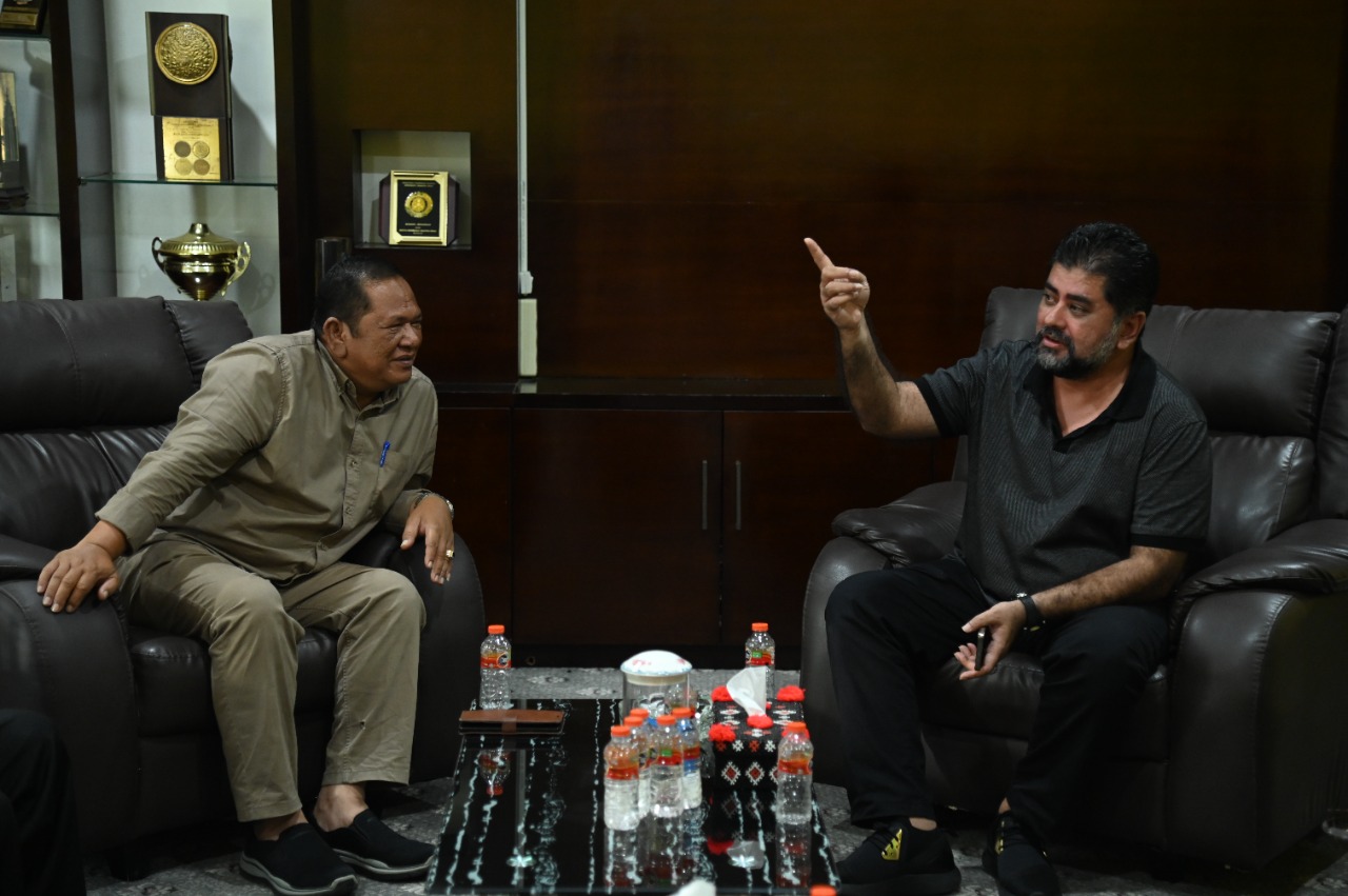 Walikota Padang Sidempuan Irsan Efendi Nasution Terima Kunjungan Direktur PT. Anugerah Tetap Cemerlang