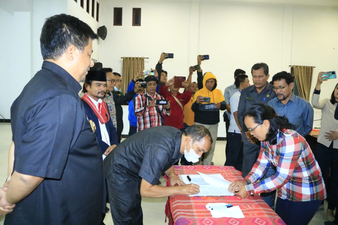 APBD KABUPATEN SAMOSIR TAHUN 2023 DISAHKAN