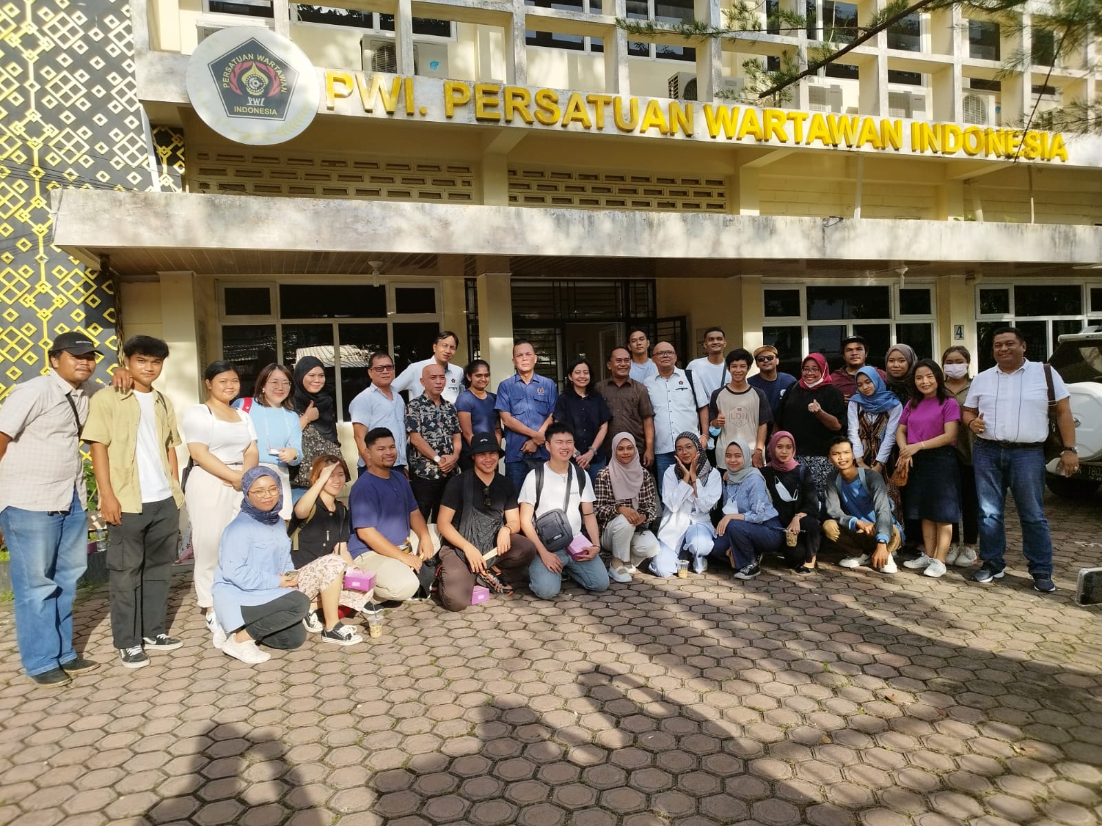 Mahasiswa Jurnalistik Pusat Pengajian USM Penang Kunjungi PWI Sumut