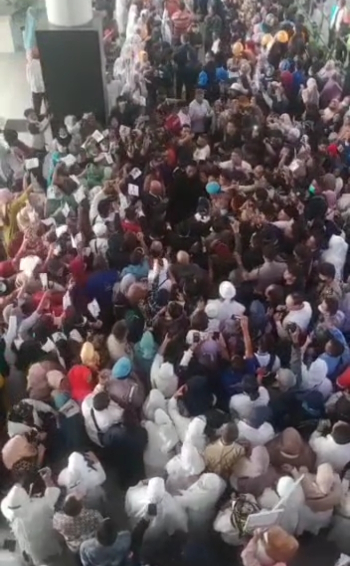 Ribuan Relawan di Sumut Sambut Anies Capres 2024 di Medan