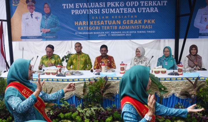 Tinjau Program PKK di Bagelen, Nawal Lubis Ingatkan Pentingnya Tertib Administrasi PKK