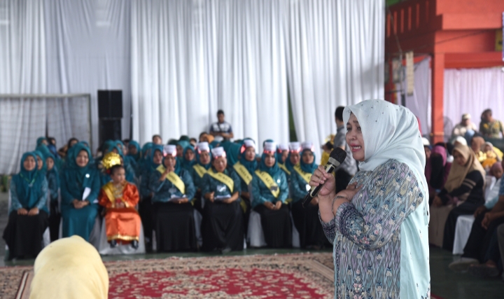 Kunjungi Desa Percontohan PKK di Sergai, Nawal Ingatkan Pentingnya  Implementasi dan Manfaat dari Sekadar Juara