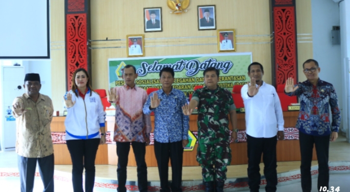 Kesbangpol Samosir Gelar Sosialisasi Pencegahan, Pemberantasan Penyalahgunaan dan Peredaran Gelap Narkotika (P4GN)