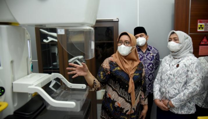 Ketua YKI Sumut Tinjau Pelaksanaan Mamografi di RS Haji Medan, *Imbau Hidup Sehat dan Pemeriksaan Rutin