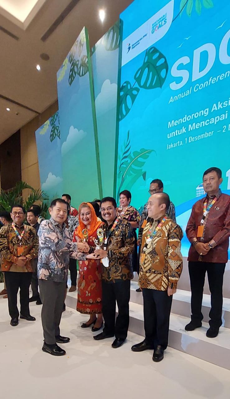 Pj.Wali Kota Tebing Tinggi Terima Penghargaan Program Smart City