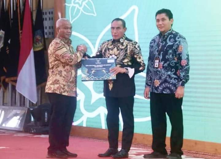 Plt. Bupati Palas Terima DIPA Dan Buku Alokasi TKD TA. 2023 Di Aula Teuku Rizal Nurdin Medan
