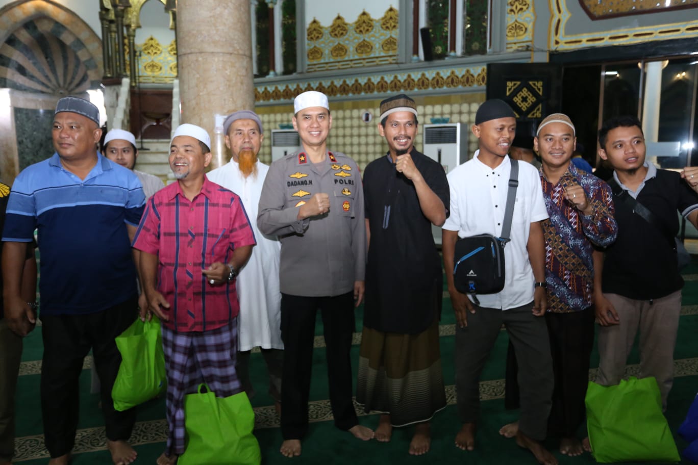 Wakapolda Sumut  Subuh Berjamaah Jaga Situasi Kamtibmas