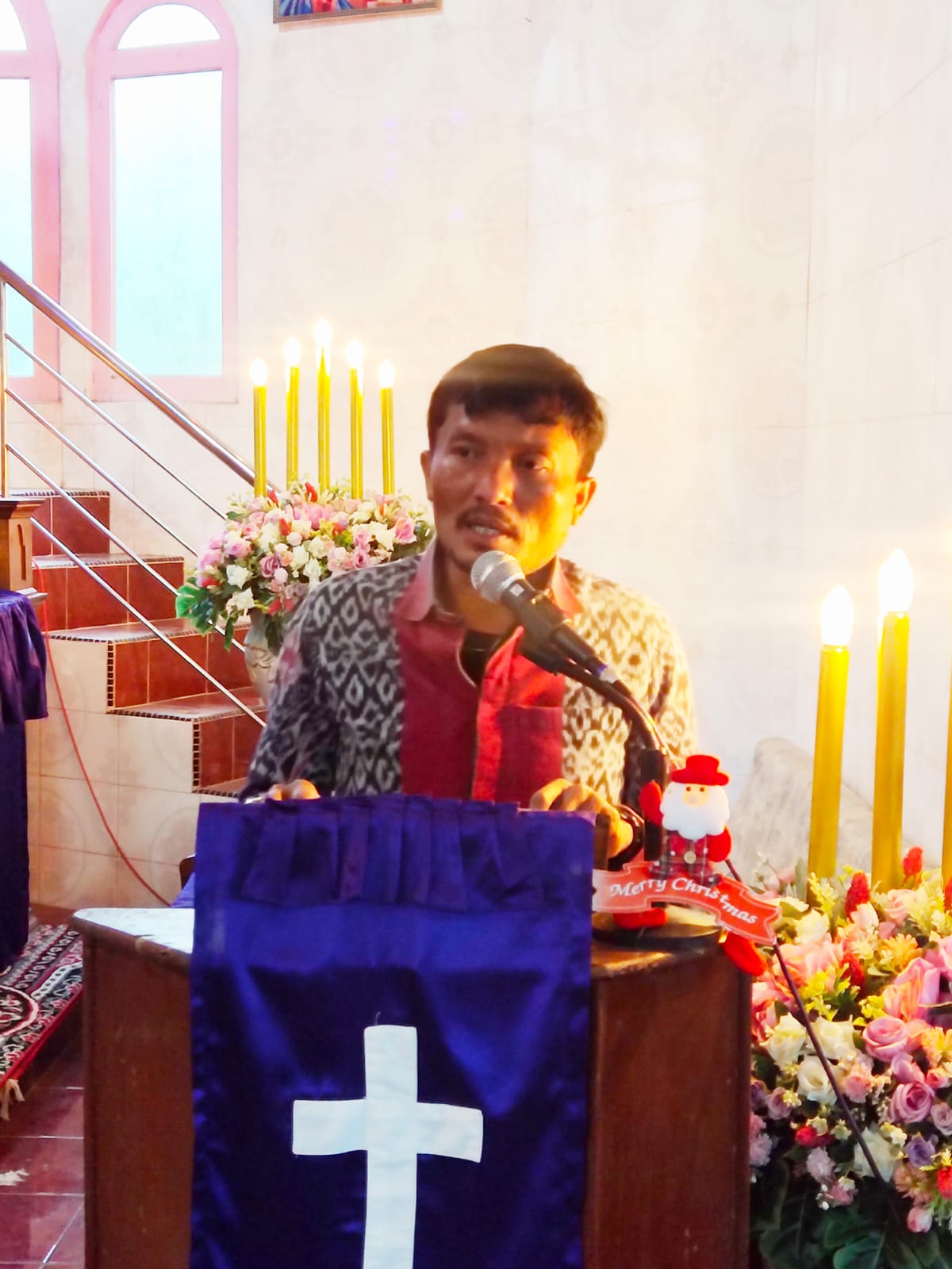 Natal Oikumene dan HUT ke-16 Kecamatan Tampahan  Wabup Tonny : Momentum Sinergitas Gereja dan Pemerintah dalam Pembangunan