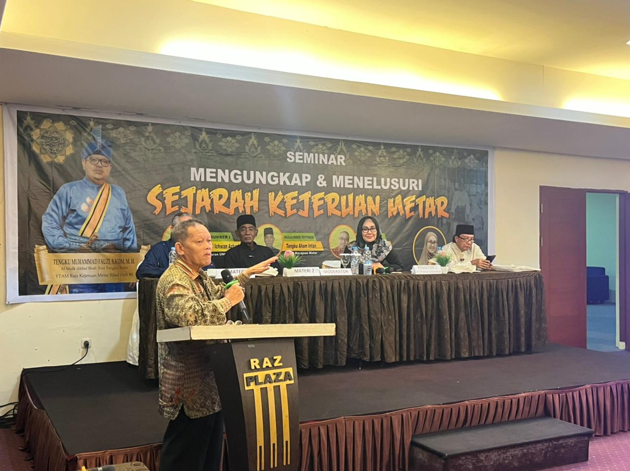 Raja Metar Bilad Deli Buka Seminar â€œMenelusuri & Ungkap Sejarah Kejeruan Metarâ€