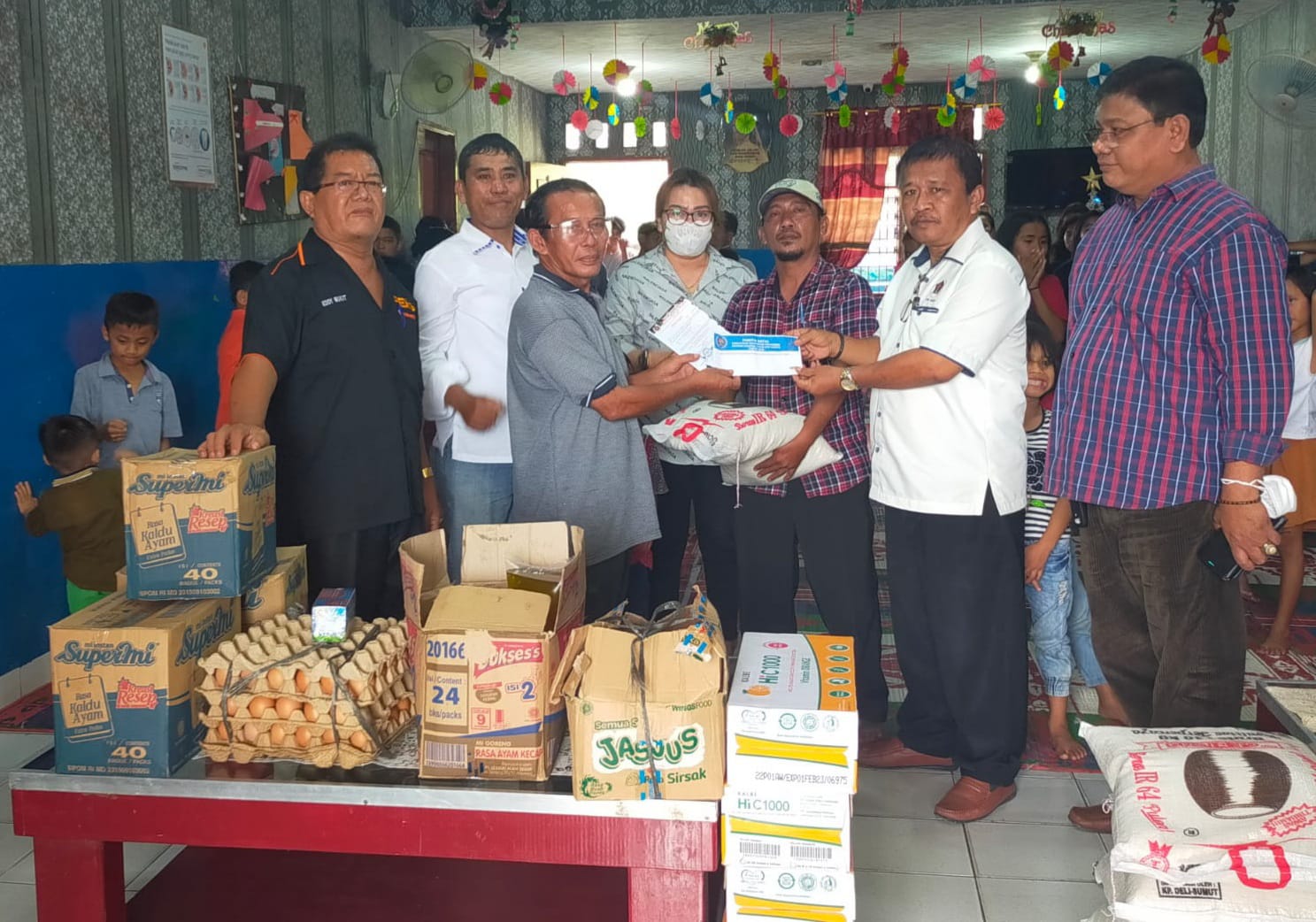 Panitia Natal PWI Sumut 2022 Semangati Anak Panti Asuhan dan Berbagi Kasih