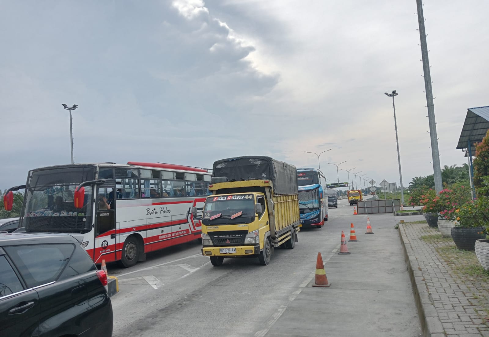 H-7 s.d. H-6 Natal 2022, Mulai Terjadi Peningkatan Volume Lalu Lintas di Ruas Tol Regional Nusantara