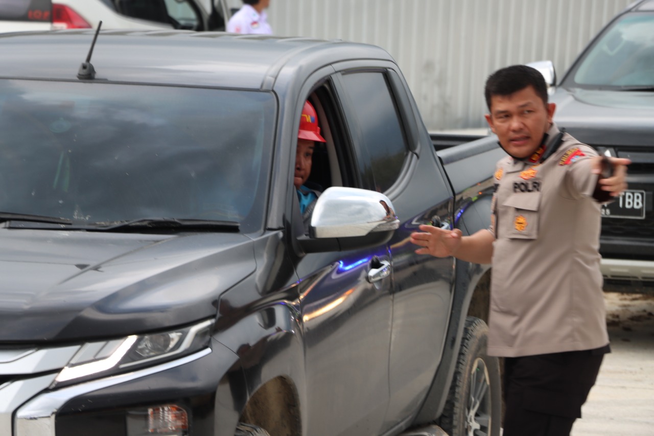 Tol Sinaksak Jalur Alternatif Kapolres Simalungun Laksanakan Simulasi  Pola Pengamanan