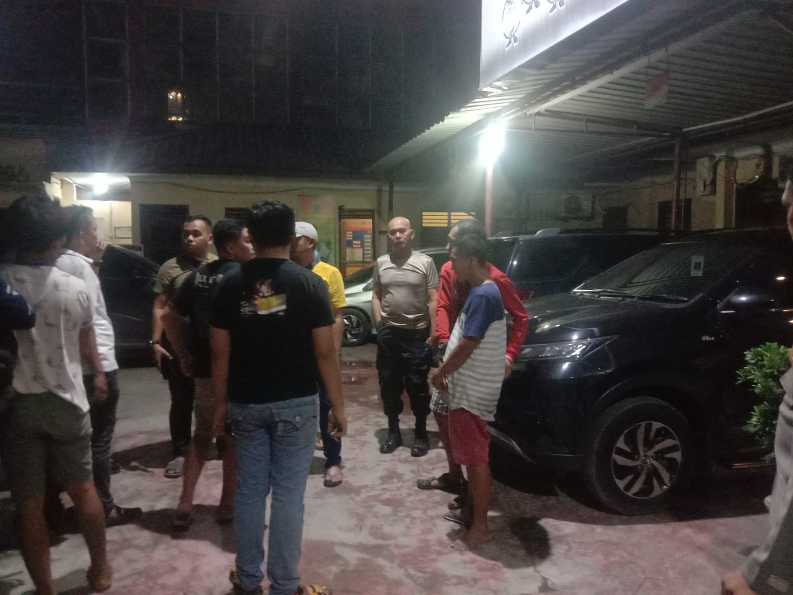 Polrestabes Medan dan Polsek Percut Sei Tuan Grebek Kampung Narkoba, 3 Pelaku Narkoba Diamankan