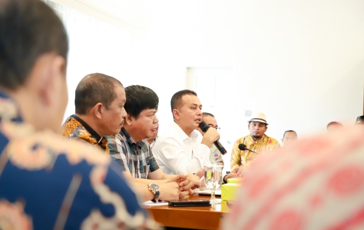 20 Lembaga Literasi Terima Bantuan Buku, Musa Rajekshah Terus Dorong Peningkatan Literasi di Sumut