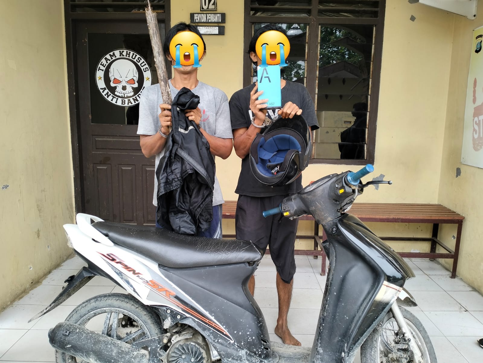 Abang Beradik Kandung Kompak Jambret Tas, Akhirnya Diringkus Polsek Pulau Raja