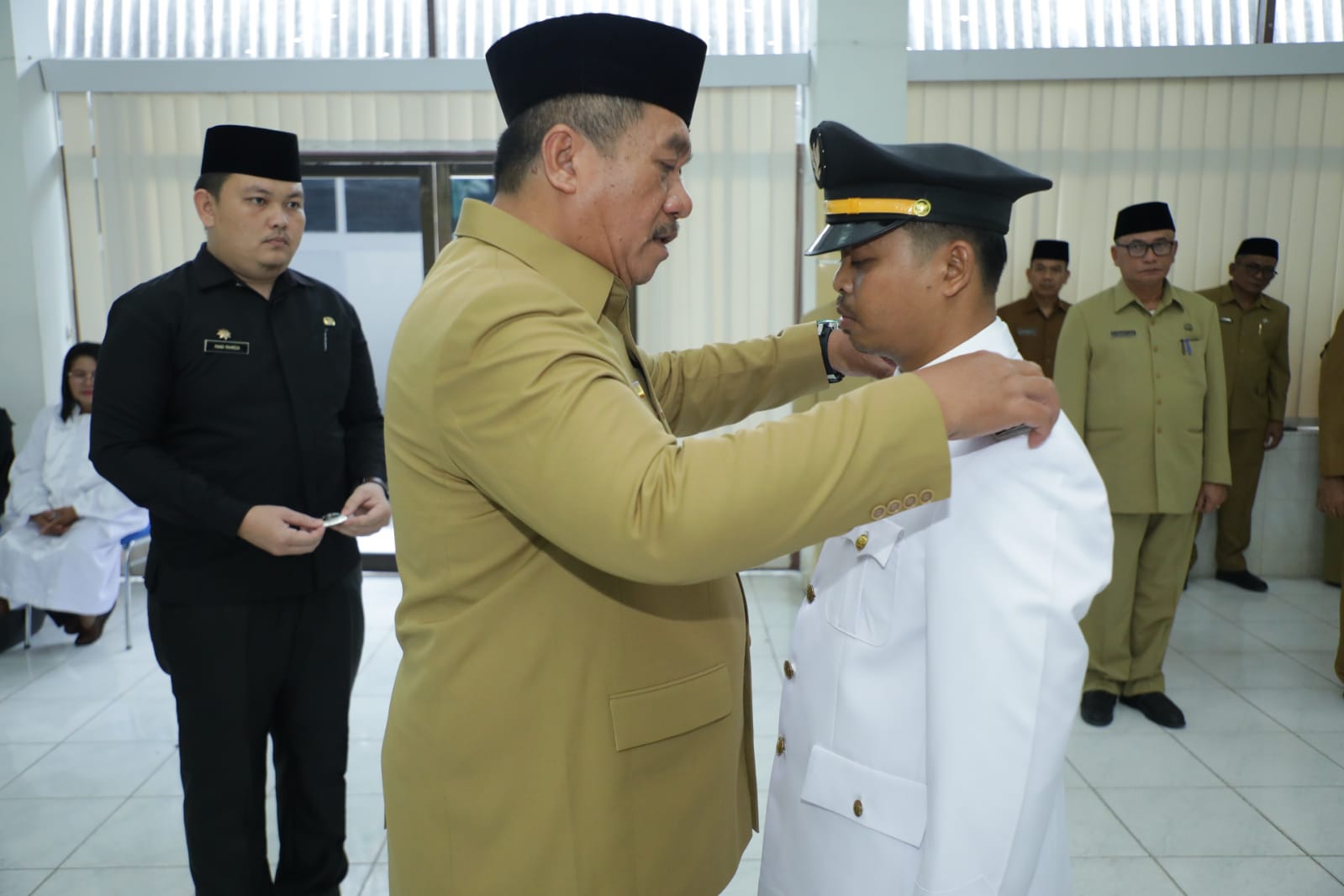 Wabup Asahan Lantik Pejabat Administrator, Pengawas dan KTU Puskesmas