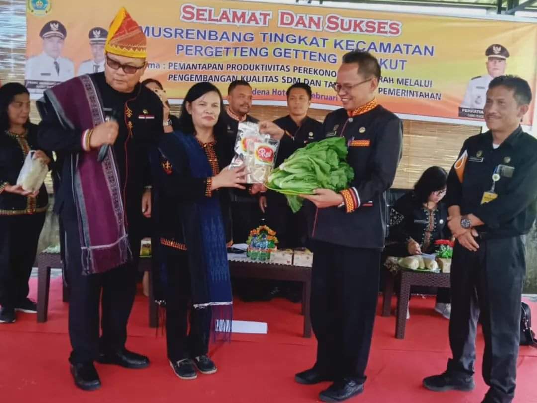 Sekda Pakpak Bharat Hadiri Musrenbang Kecamatan Pergetteng-Getteng Sengkut