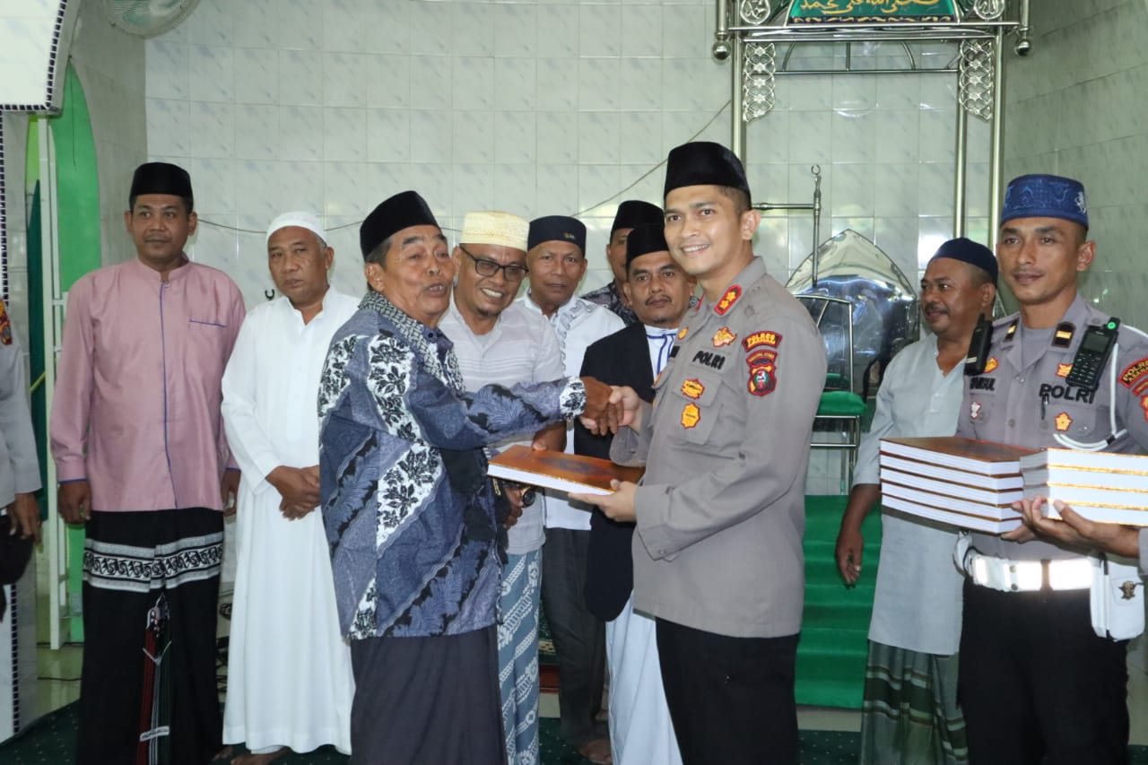 Gelar â€œJumat Curhatâ€ Kapolres Asahan Sampaikan Pesan-Pesan Kamtibmas