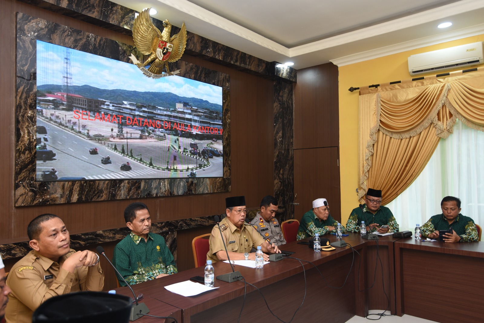 Wakil Walikota Padang Sidempuan Arwin Siregar memimpin rapat final musyawarah wilayah ke-13