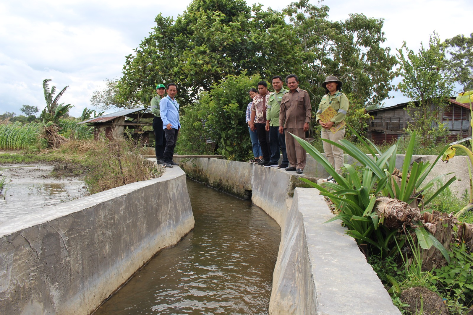 TPL Bangun Lagi Tembok Penahan Tanah di Desa Tangga Batu I Kecamatan Parmaksian