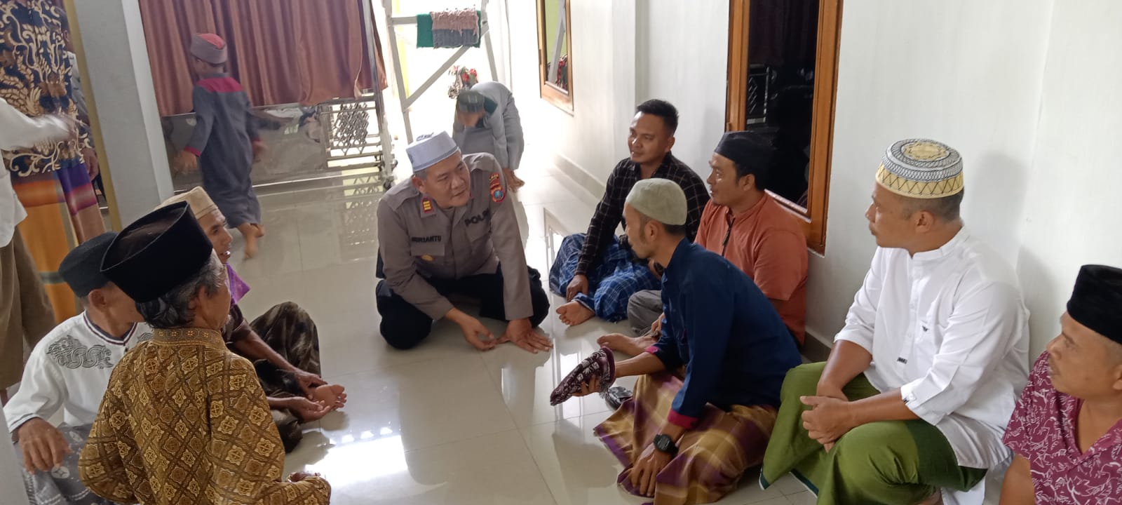 Kapolsek Bandar Pulau Gelar Jumat Curhat di Mesjid Jami