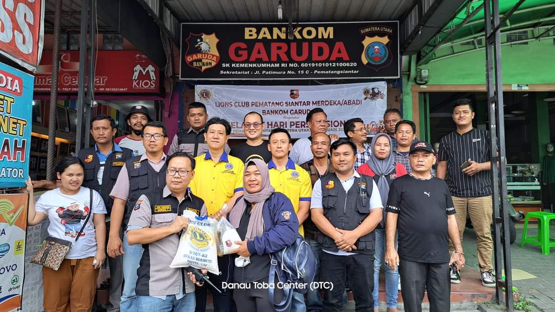 Hari Pers Nasional 2023, Lions Club Bersama Bankom Garuda Bagikan 100 Paket Sembako Kepada Wartawan