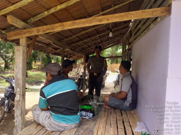 Bhabinkamtibmas Polsek Prapat Janji Kunjungan ke Dusun lll Desa Teladan