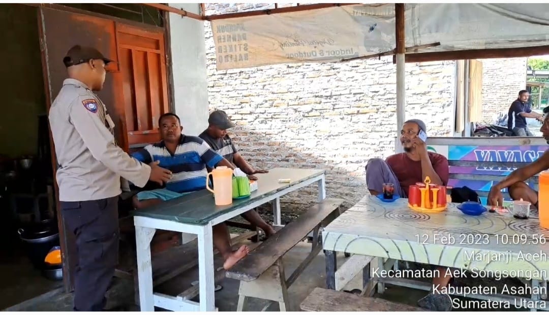 Bhabinkamtibmas Polsek Bandar Pulau Sambangi Desa Dusun VI Sukseskan Event Kejuaraan Internasional Power Boat F1H20