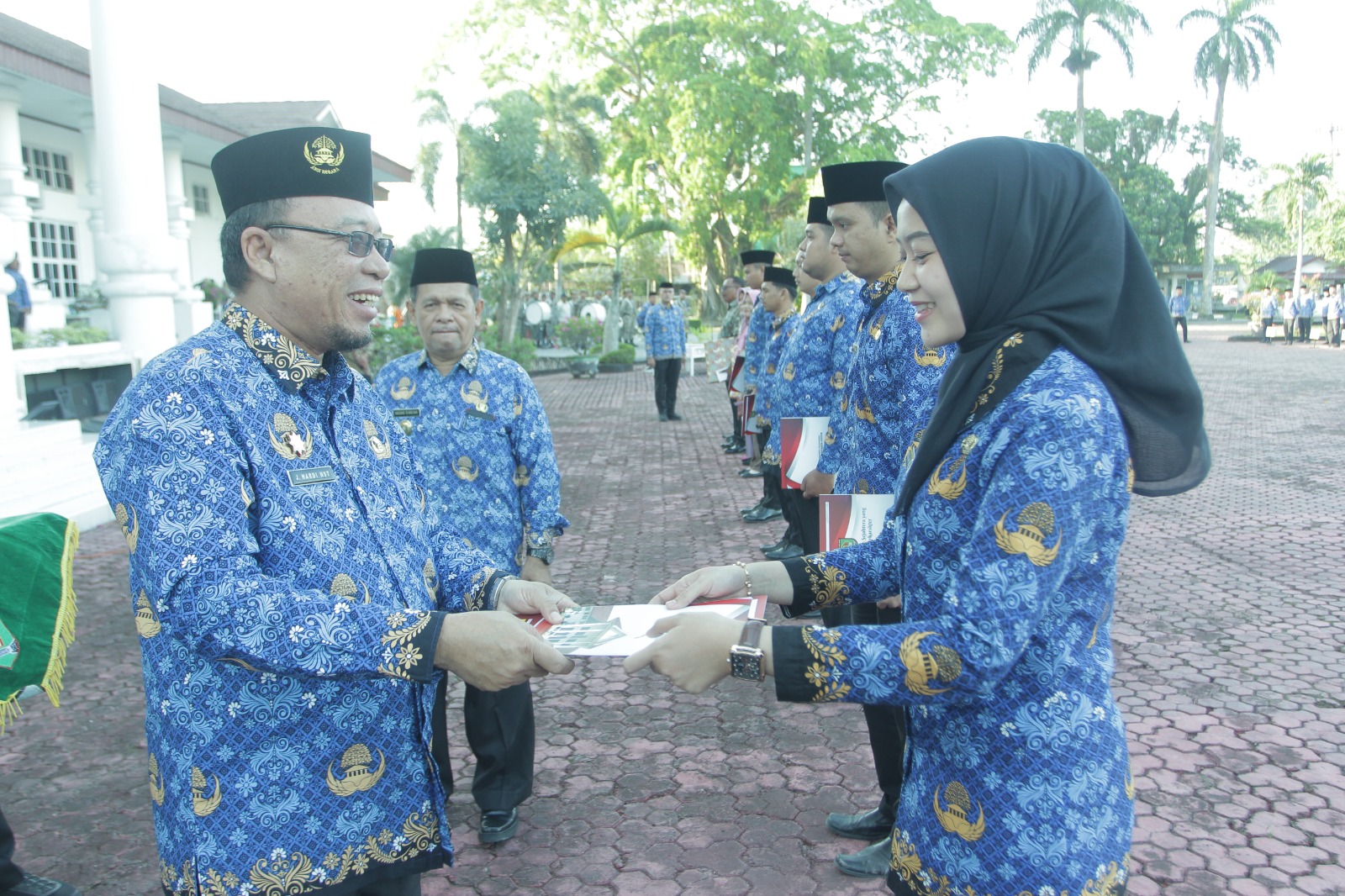 106 CPNS Terima SK PNS Dari Sekda Kabupaten Asahan