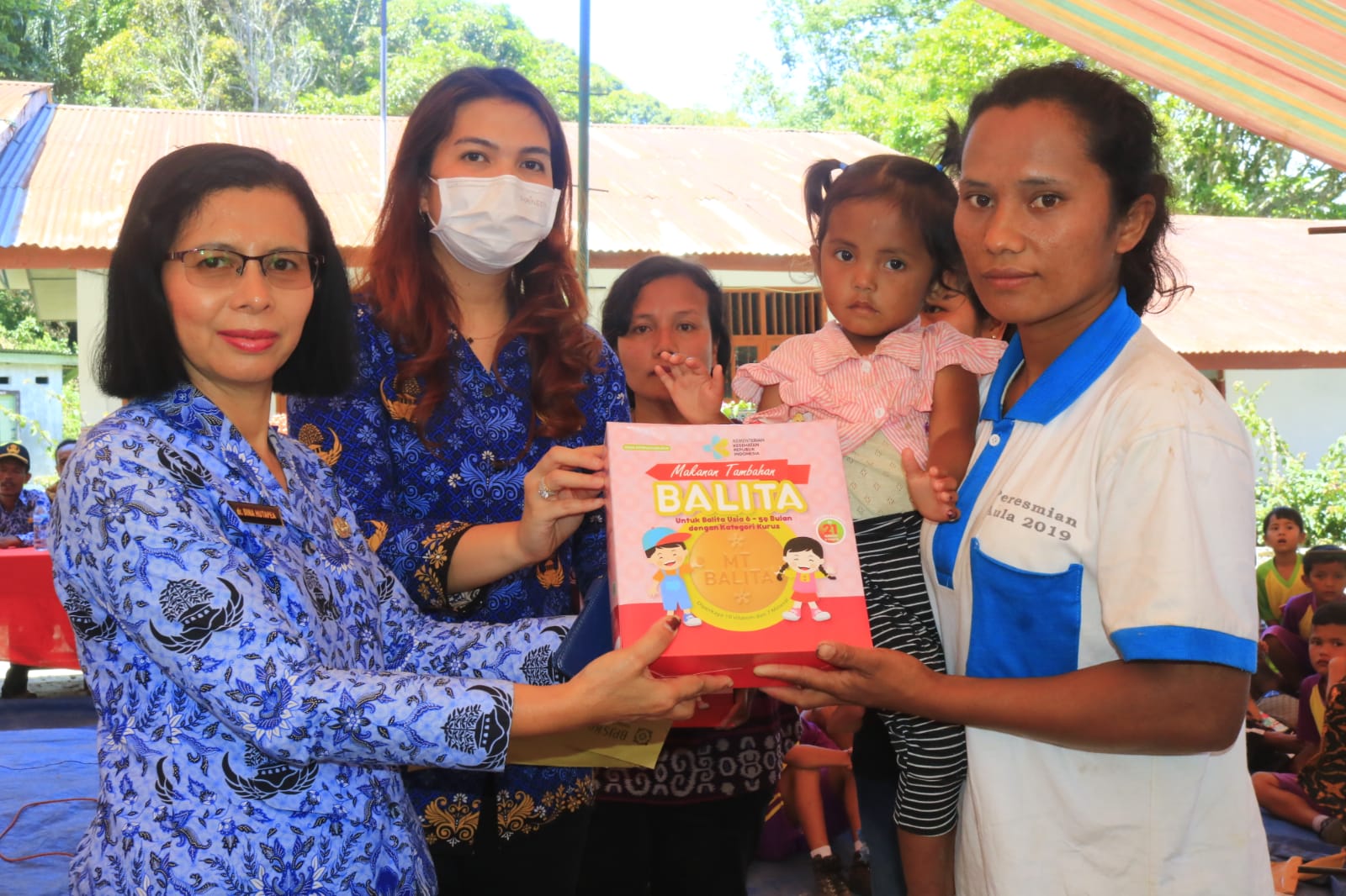 LAYANI MASYARAKAT, WAKIL BUPATI SAMOSIR BERKANTOR DI DESA JANJI RAJA