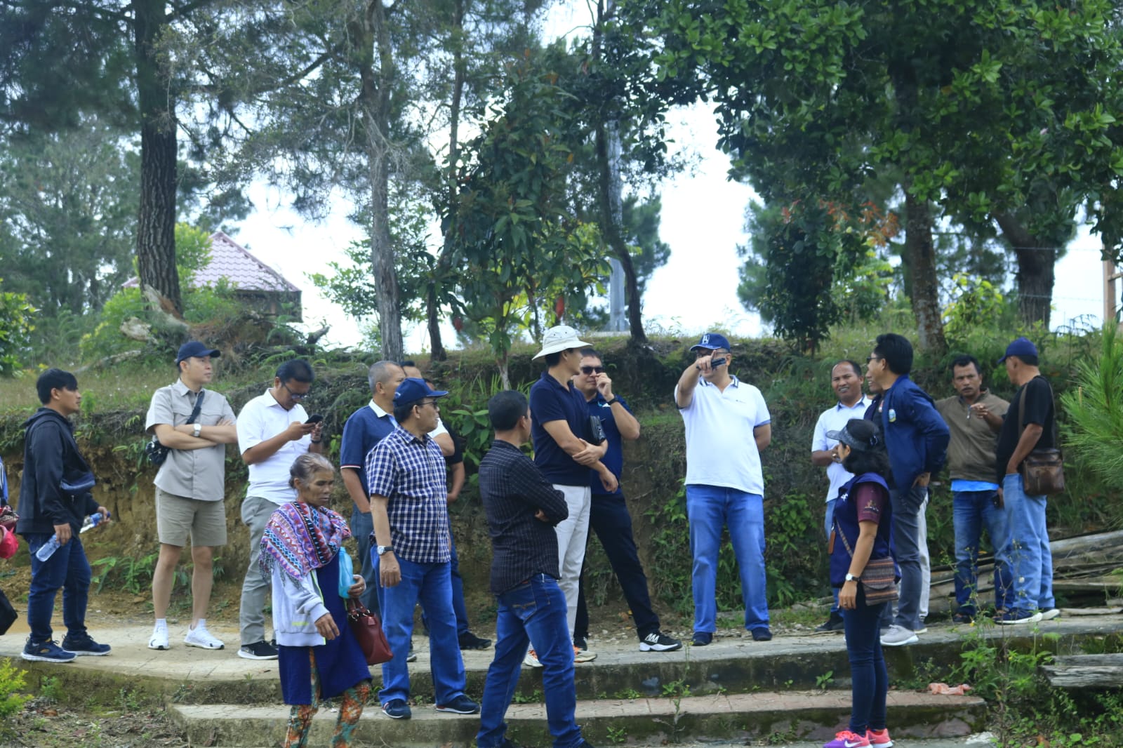 Jajaki Investasi di Samosir, Taman Safari Indonesia Lakukan Survey Lahan.