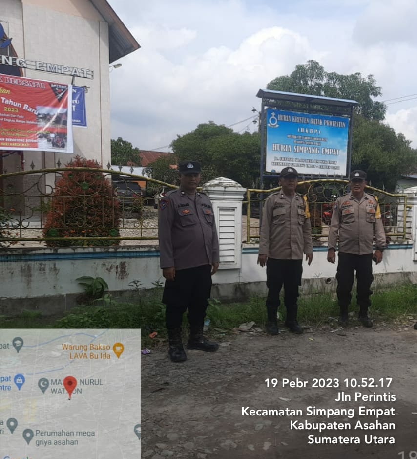 Polsek Simpang Empat Pengamanan 4 Gereja