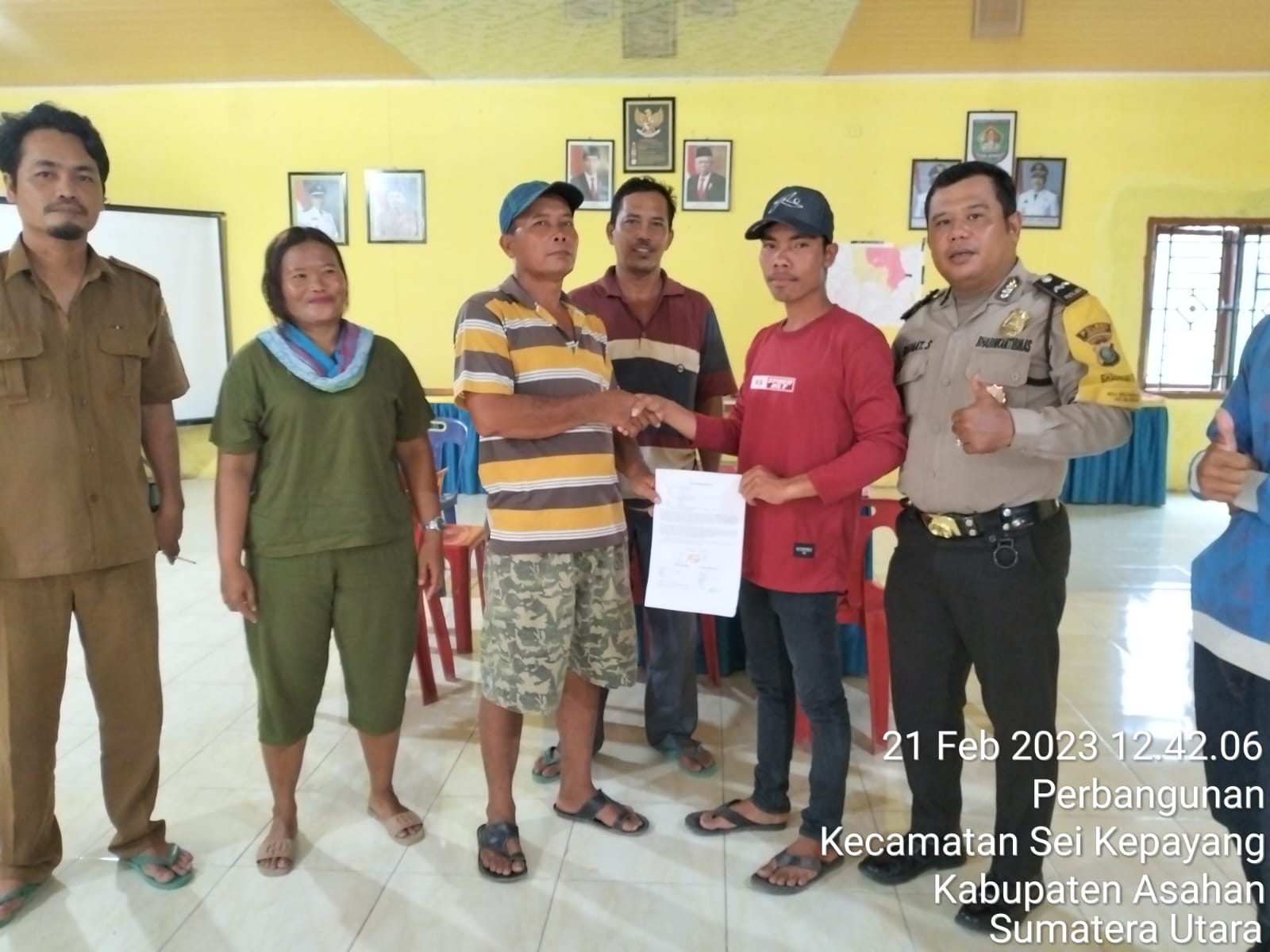 Selisi Paham Antara Warga, Bhabinkamtibmas Polsek Sei Kepayang Laksanakan Problem Solving