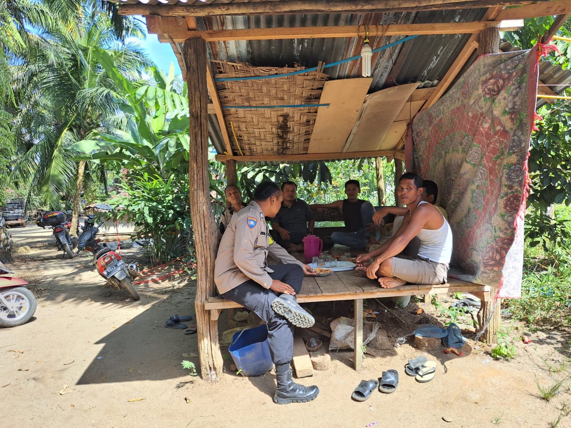 Bhabinkamtibmas Dukung Event Internasional F1H2O di Danau Toba Parapat