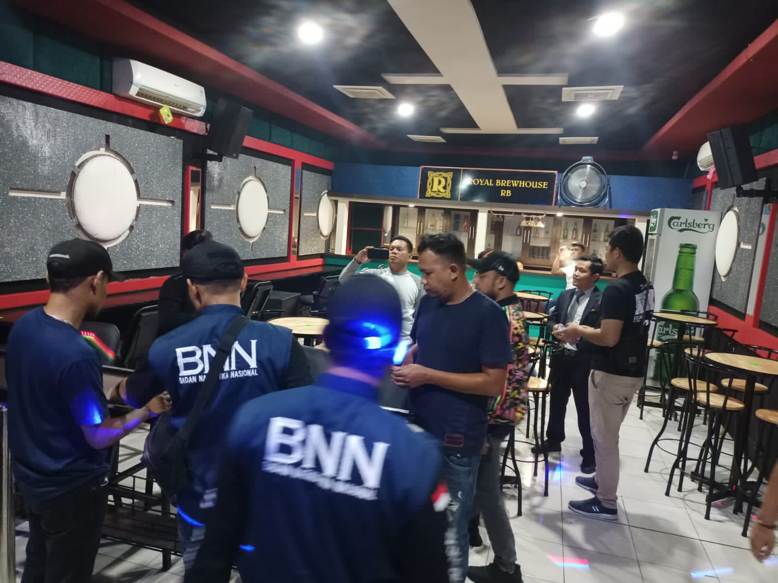 Sat Res Narkoba Polresta Deli Serdang dan gabungan, Razia Tempat Hiburan Malam Cafe Deli indah dan Cafe Valentine..