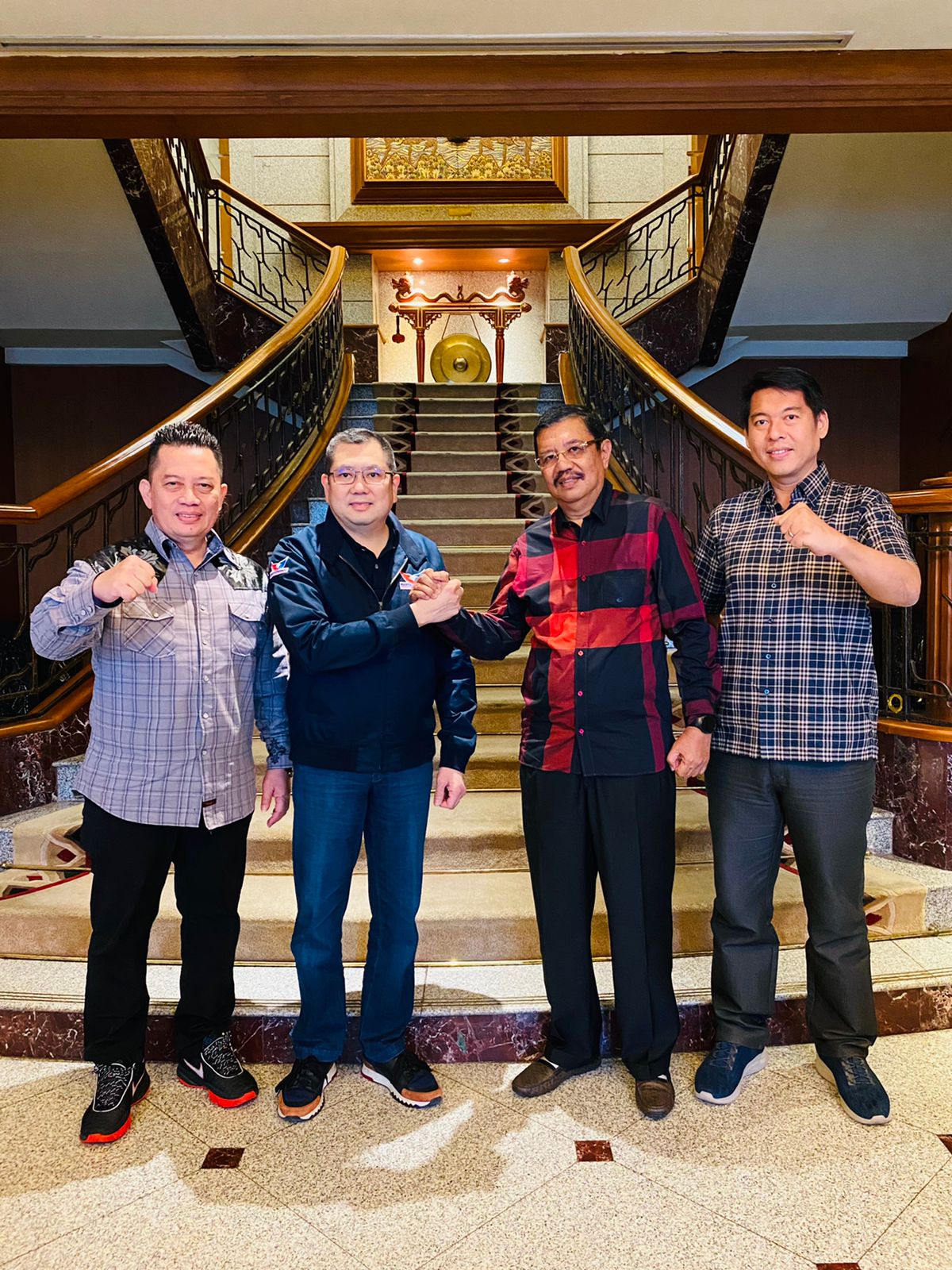 Mantan Gubernur Sumut, Tengku Erry Nuradi Resmi Gabung Partai Perindo