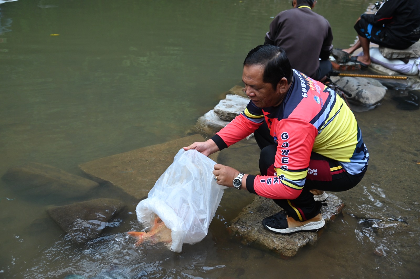 Wali Kota Padang Sidempuan Irsan Efendi Nasution membuka Lubuk larangan di Kelurahan Wek III Kampung Teleng