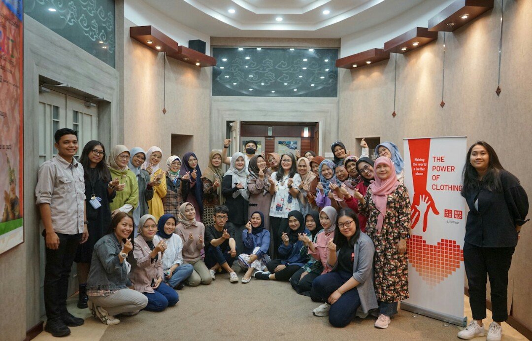 Tingkatkan Daya Saing UKM Lokal Bandung, UNIQLO Tambah Lokasi Neighborhood Collaboration dan Beri Pelatihan UKM
