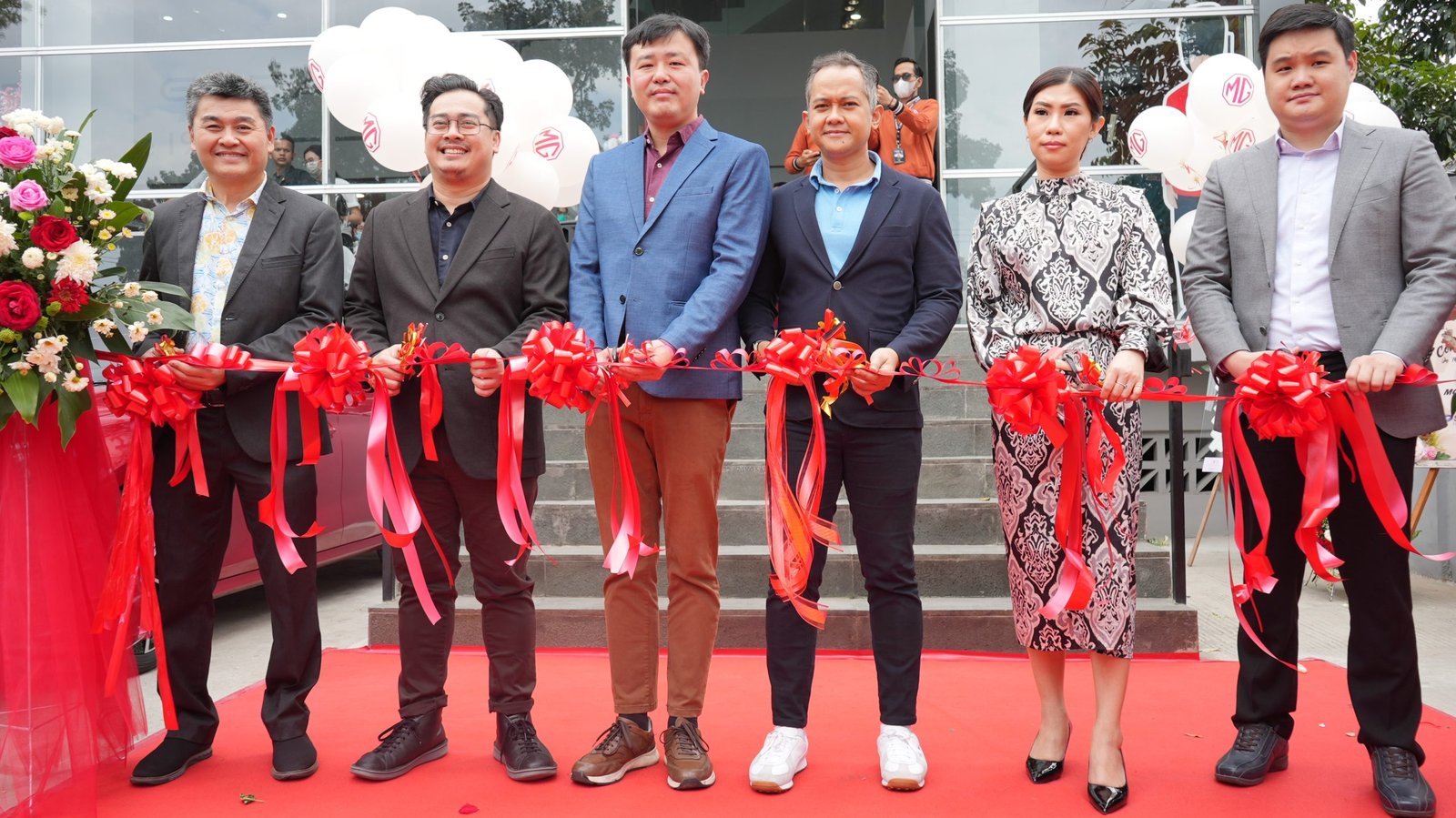 Pertama dan Terbesar di Indonesia, MG Medan Resmikan Showroom Berkonsep 4S