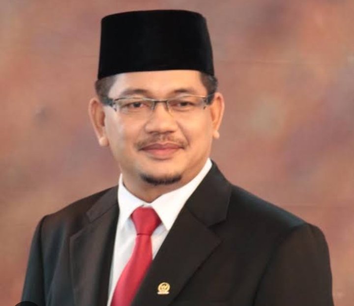 Ethics of Care: Hakim Dilarang Pamer Gaya Hidup Hedonis