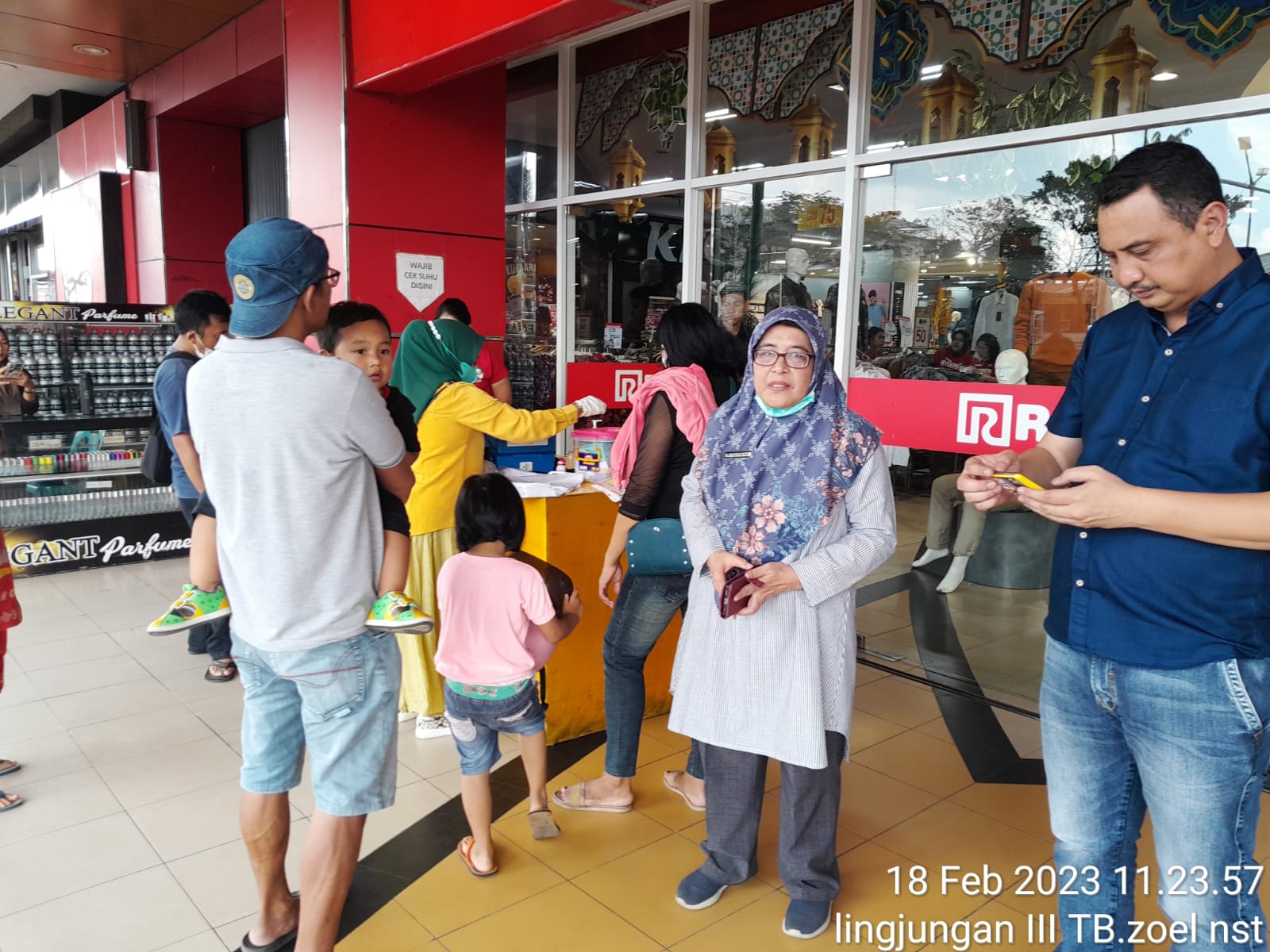 Puskesmas Teladan Adakan Layanan Imunisasi Polio di Pusat Perbelanjaan Ramayana