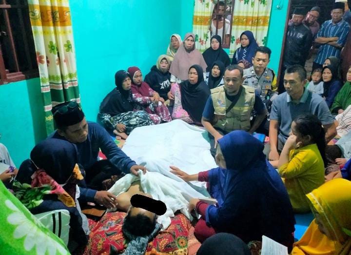 Penderita Asam Lambung Tewas Dibelakang Rumah Warga