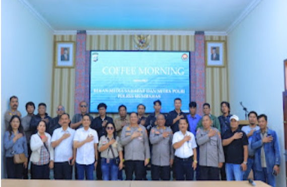 Kapolres Humbahas Coffee Morning Bersama Rekan Media