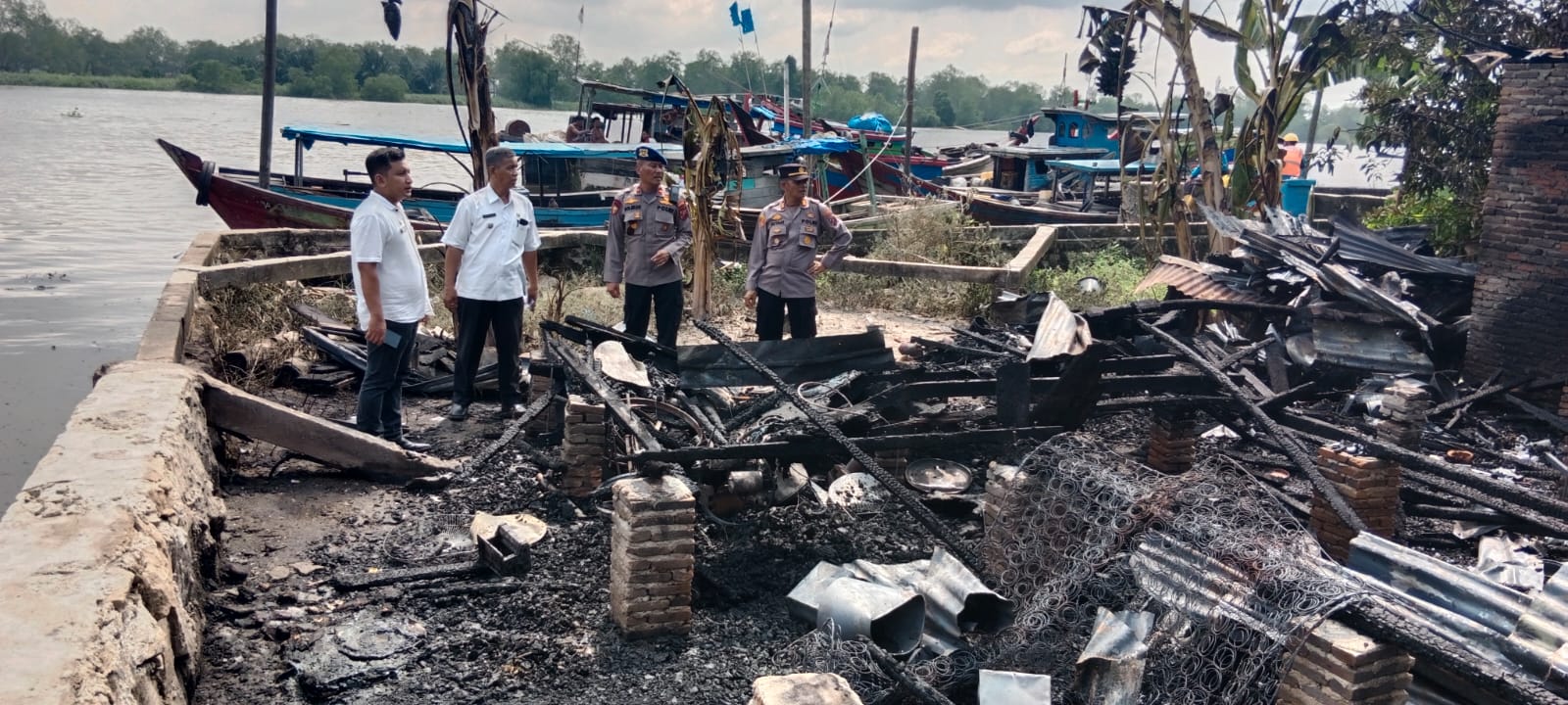 Empat Rumah dan Dua Boat di Sei Nangka Hangus Terbakar