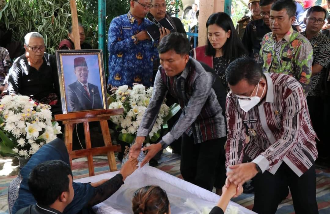 Pemkab Toba Berduka, Selamat Jalan Tagor Siburian