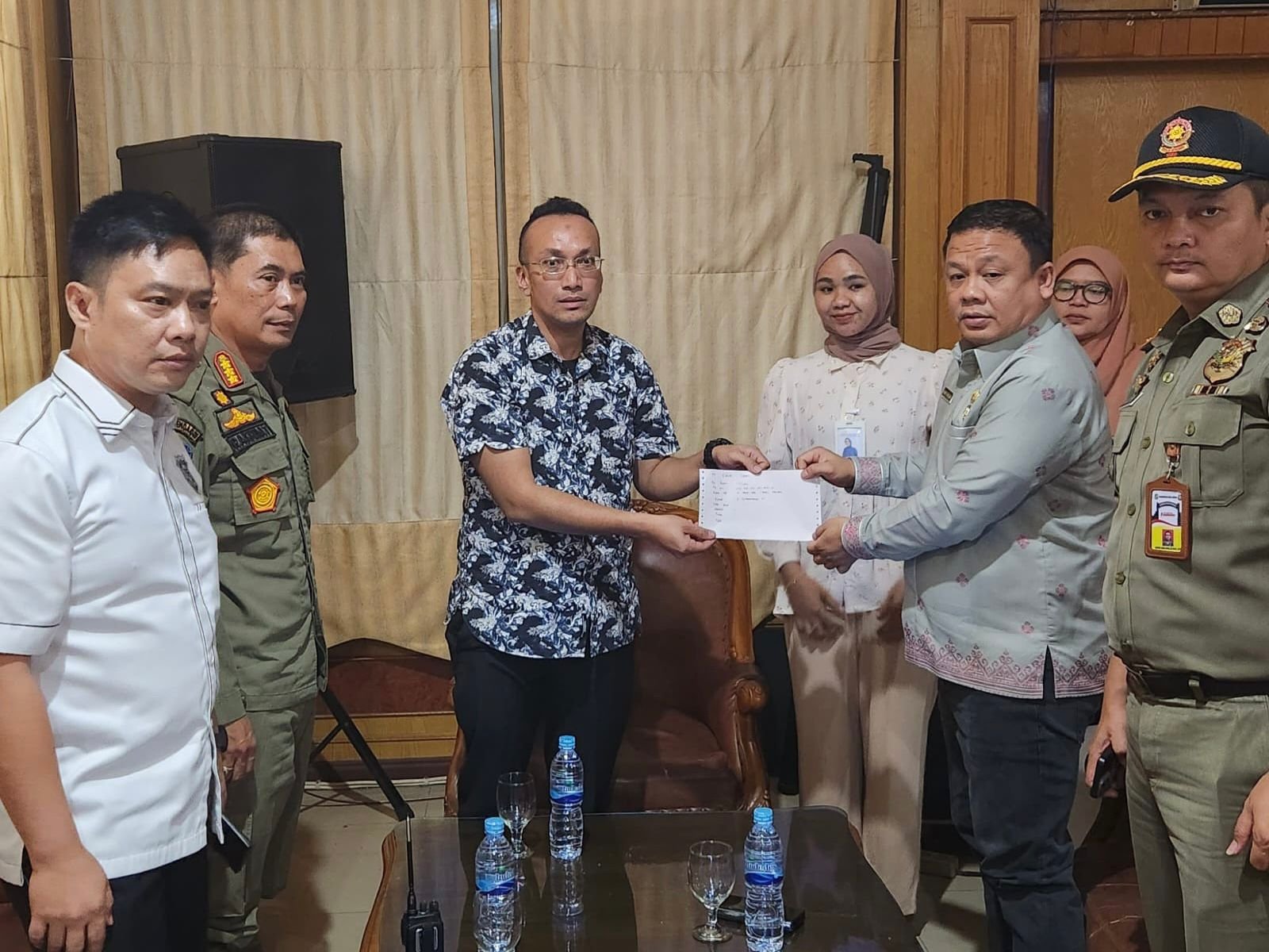 Bapenda Kota Medan Jemput Tunggakan Pajak Hotel Madani dan Bakso Lapangan Tembak