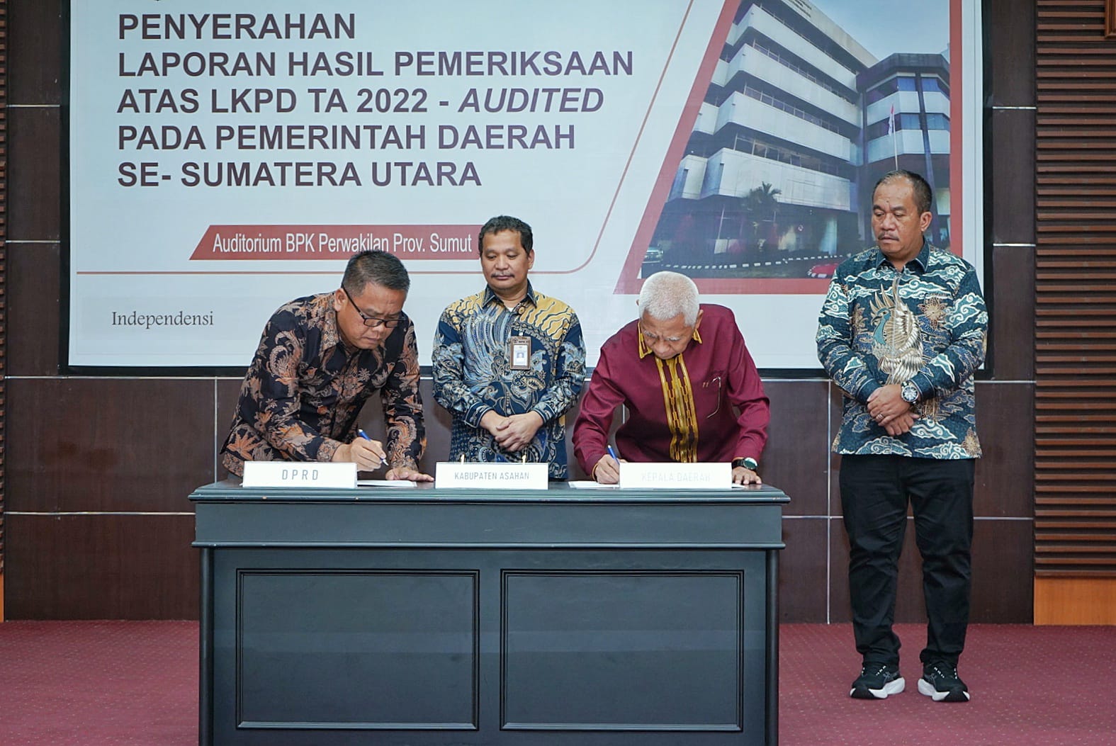 Raih WTP 6 Kali Berturut, Bupati Asahan Terima Laporan Hasil Pemeriksaan LKPD Tahun 2022